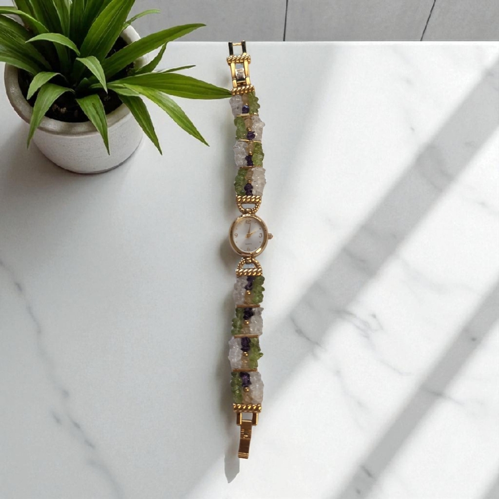 Elegant Gold and Green Women's Watch